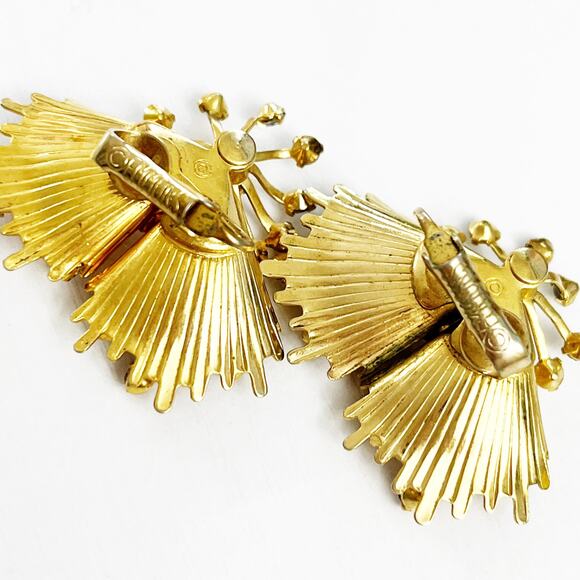Emmons Vintage Gold Crystal Starburst Spray Clip Earrings - Picture 4 of 5